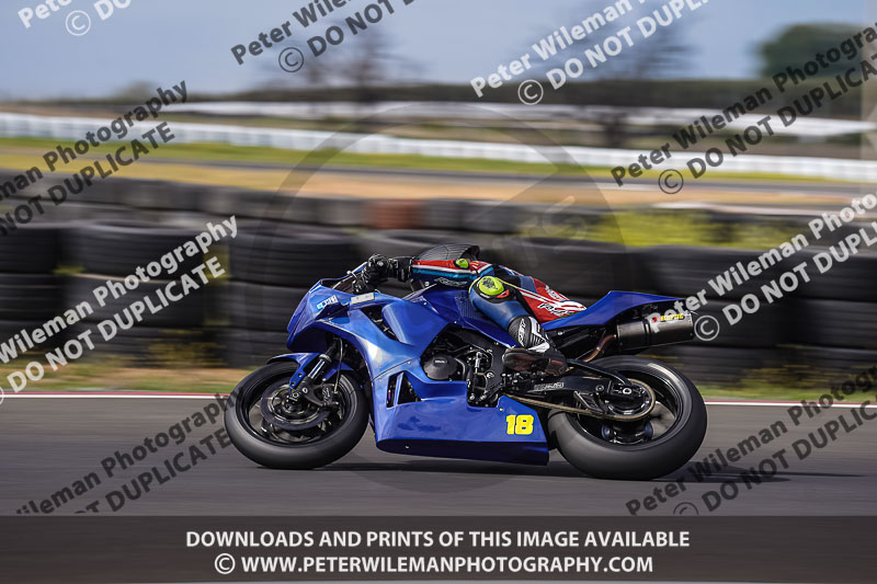 cadwell no limits trackday;cadwell park;cadwell park photographs;cadwell trackday photographs;enduro digital images;event digital images;eventdigitalimages;no limits trackdays;peter wileman photography;racing digital images;snetterton;snetterton no limits trackday;snetterton photographs;snetterton trackday photographs;trackday digital images;trackday photos